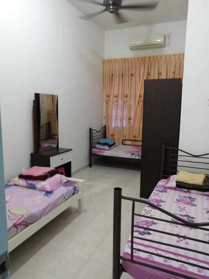 Joyfin Homestay Roomstay Muar Extérieur photo